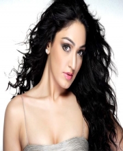 Khushali Kumar Profile images